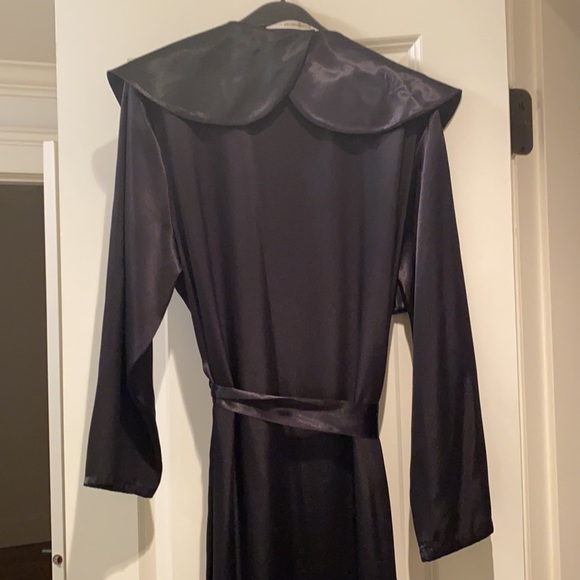Vintage Woolworths Black Satin Robe Small - Picture 8 of 8